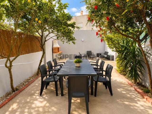 Casa venda em Quinta da Barriga, Almada