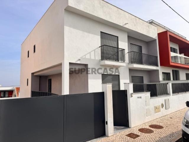 Casa venda em Santiago Dos Velhos, Lisboa