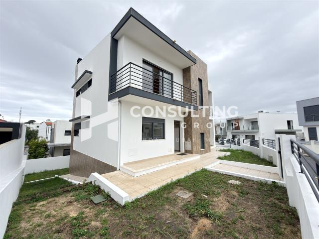 Vivenda venda em Quinta das Amoreiras, Almada