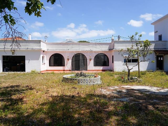 Casa venda em Alcaniça, Almada