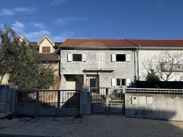 Casa venda em Carção, Vimioso