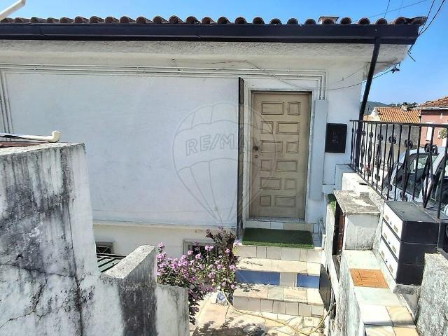 Casa venda em Coimbra (Sé Nova, Santa Cruz, Almedina e São Bartolomeu), Coimbra