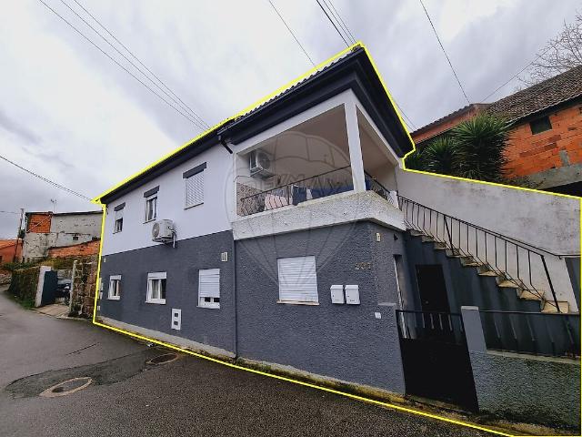 Casa venda em Mouraz e Vila Nova da Rainha, Tondela