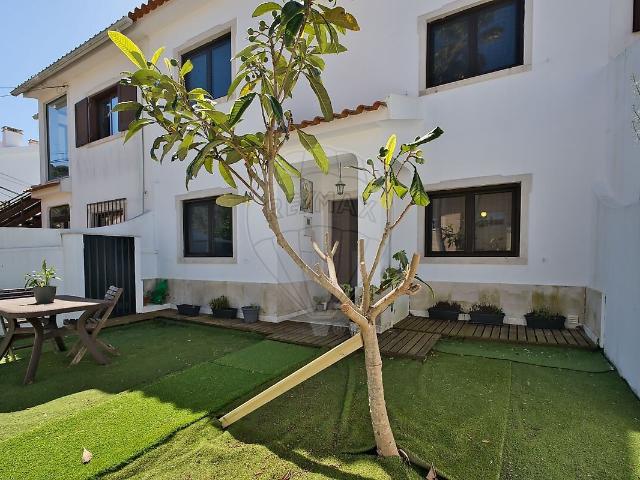 Casa venda em Estefânea, Sintra (Santa Maria e São Miguel, São Martinho e São Pedro de Penaferrim)