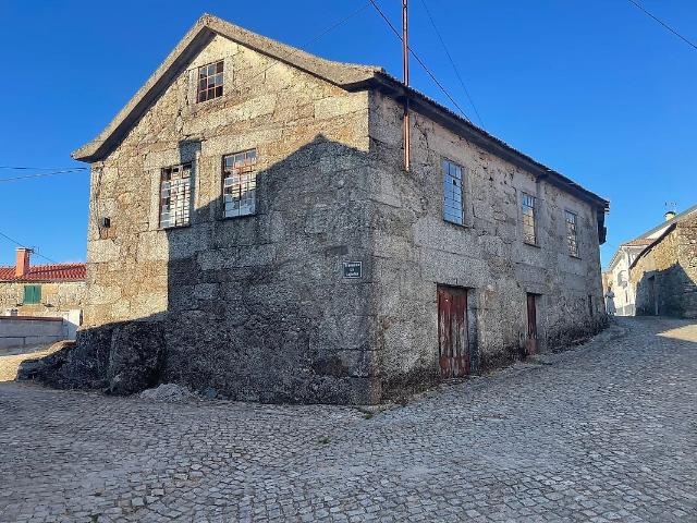 Casa venda em Vila Nova de Paiva, Vila Nova de Paiva, Alhais e Fráguas