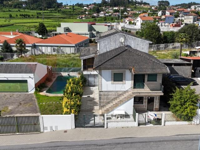 Casa venda em Felgueiras, Airães