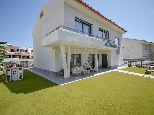 Casa venda em Nova Oeiras, Oeiras