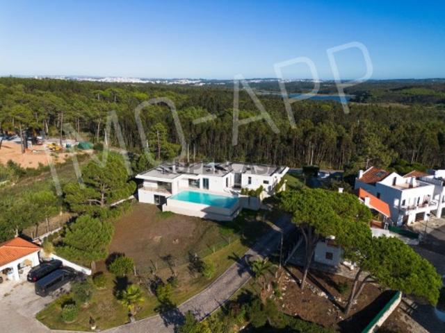 Casa venda em Nadadouro, Caldas da Rainha