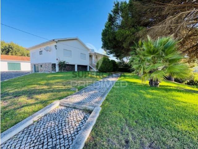 Casa venda em Rio Maior, Santarém