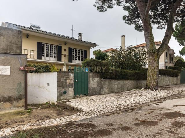 Casa venda em Capuchos, Almada