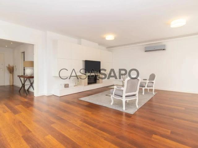 Casa alugar em Ribeira Acima, Oeiras