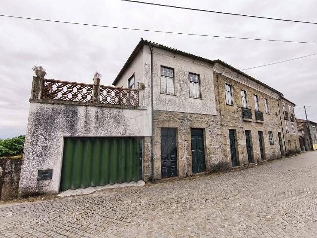 Casa venda em Lobão da Beira, Tondela