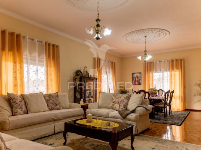 Casa venda em Mourilhe, Viseu