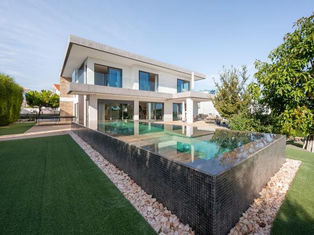 Casa alugar em Nova Oeiras, Oeiras