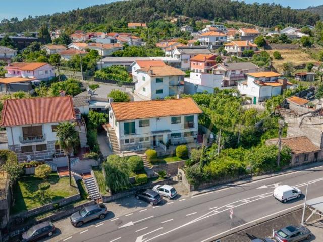 Casa venda em Assento, Guimarães