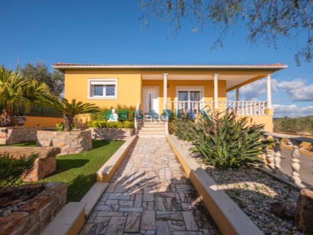 Casa venda em Marinheiros, Leiria