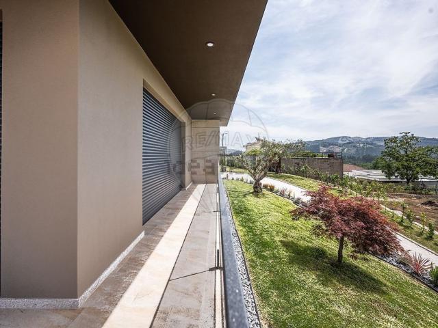 Casa venda em Póvoa De Lanhoso, Braga