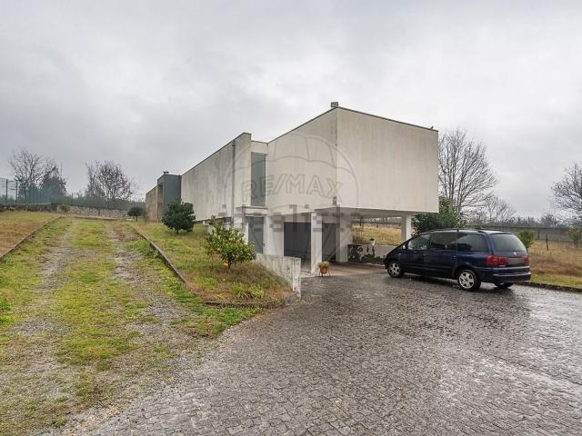 Casa venda em Póvoa De Lanhoso, Braga