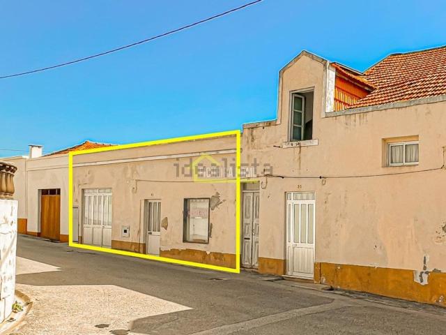 Casa venda em Vila Robim, Tavarede