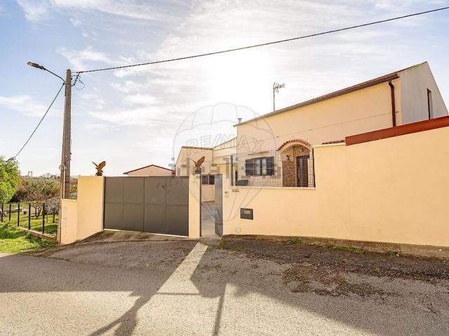 Casa venda em Vila Robim, Tavarede