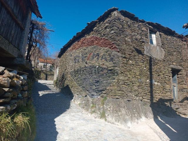 Casa venda em Barlioso, Baião