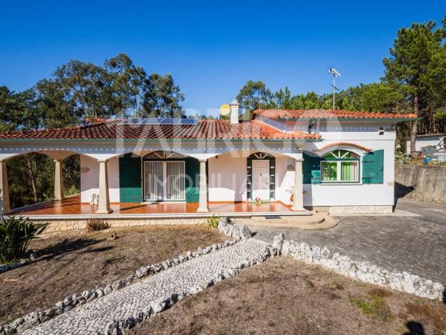 Casa venda em Arnal, Leiria
