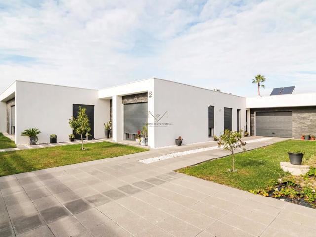 Casa venda em Vale de Milhaços, Seixal