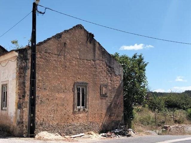 Vivenda venda em Rio Maior, Santarém