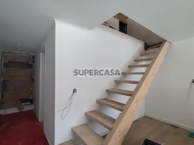 Casa venda em Porto De Mós, Leiria