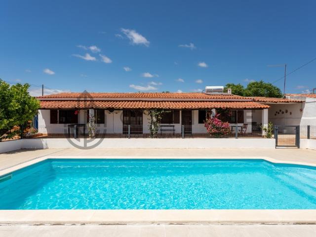 Vivenda venda em Ribeira de Alte, Albufeira