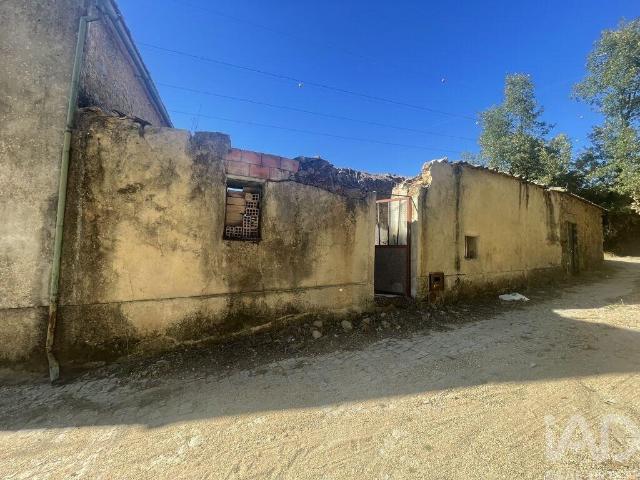 Casa venda em Carragozela e Várzea de Meruge, Seia