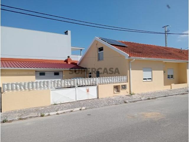 Casa venda em Marinha Grande, Leiria