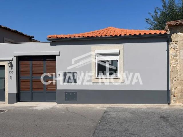 Casa venda em Santa Marinha, Vila Nova de Gaia