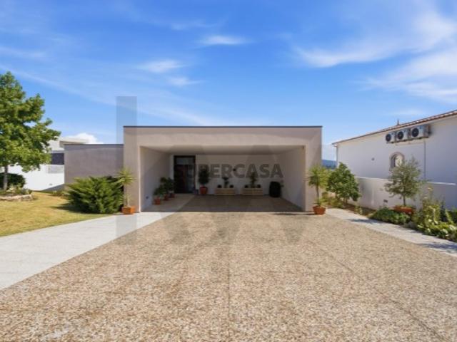 Casa venda em Coimbrã, Cernache
