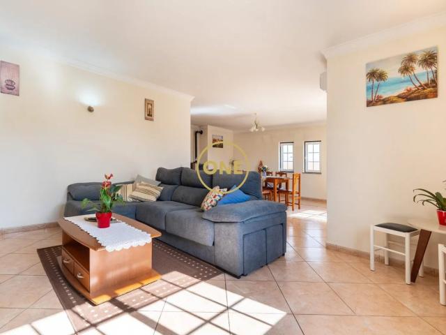 Vivenda venda em Cortelhas, Albufeira
