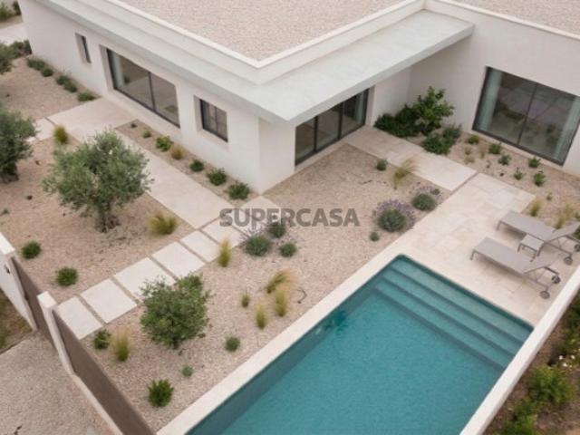 Casa venda em Fernão Ferro, Seixal