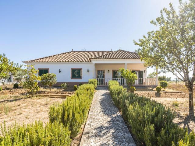 Casa venda em Casais das Amarelas, Azambuja