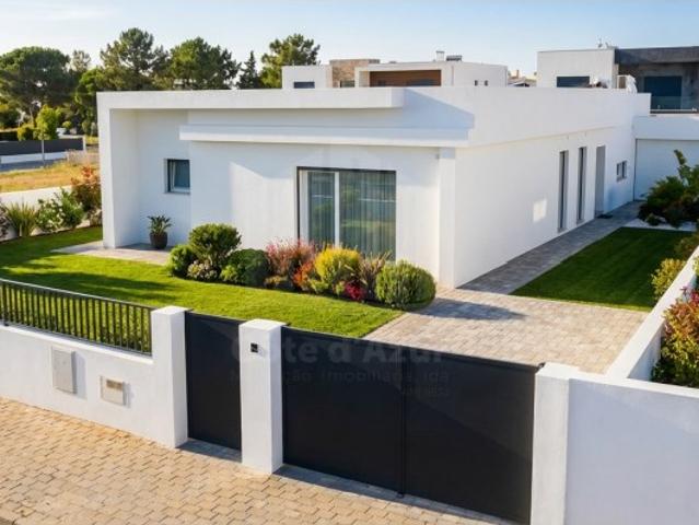 Casa venda em Azeitão (São Lourenço e São Simão), Setúbal