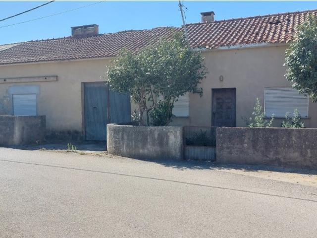 Casa venda em Monte Real e Carvide, Leiria