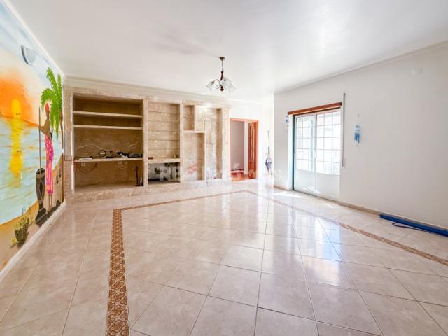 Casa venda em Porto De Mós, Leiria