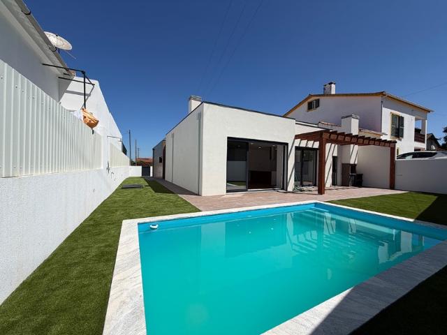 Casa venda em Azeitão (São Lourenço e São Simão), Setúbal