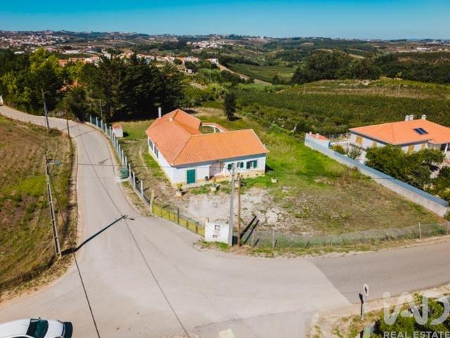 Casa venda em Cadaval, Vermelha