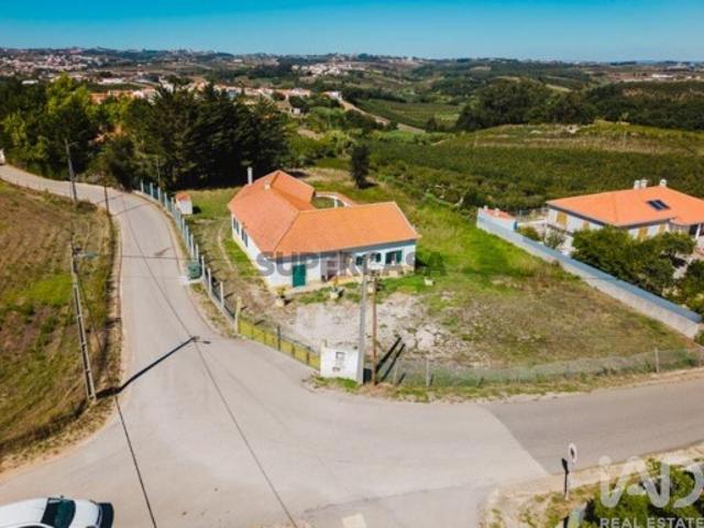 Casa venda em Cadaval, Vermelha