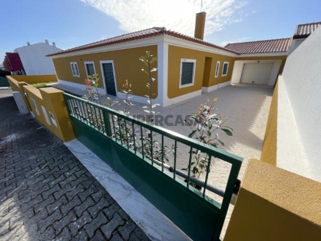 Casa venda em Cadaval, Pêro Moniz