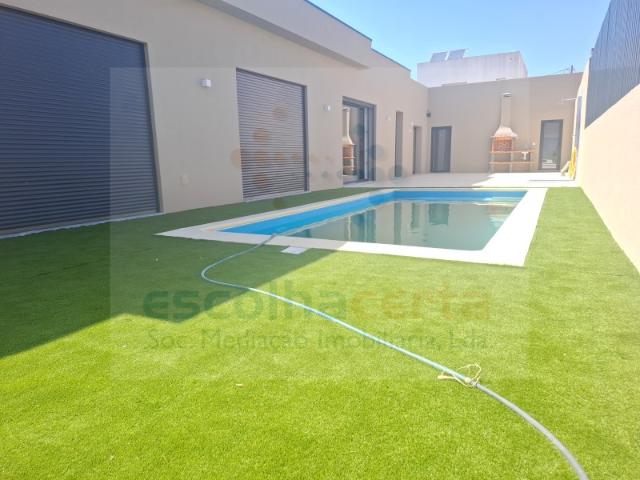 Casa venda em Azeitão (São Lourenço e São Simão), Setúbal