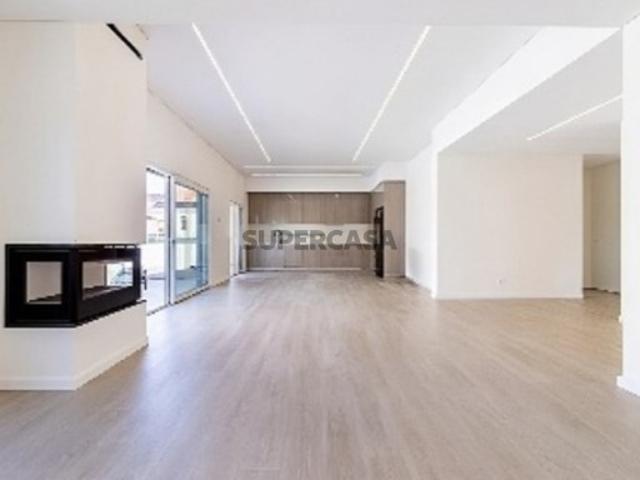 Casa venda em Fernão Ferro, Seixal
