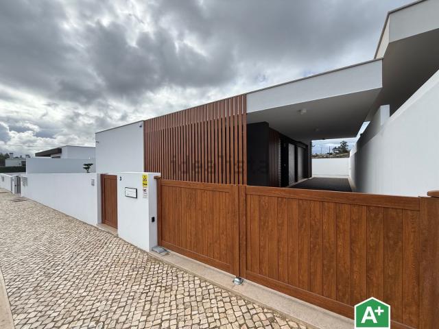 Casa venda em Casais de Salir, Caldas Da Rainha