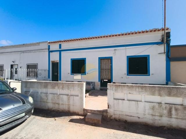Casa venda em Estômbar, Estômbar e Parchal