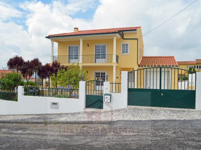 Casa venda em Trás do Outeiro, Óbidos