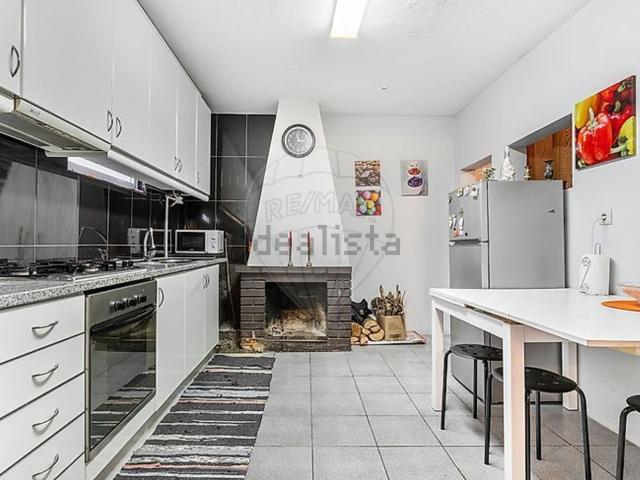 Casa venda em Travassos, Póvoa De Lanhoso